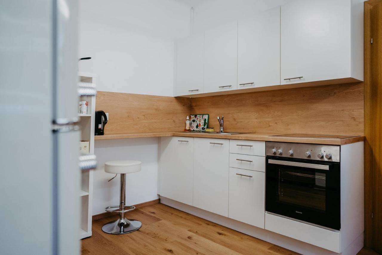 Privatunterkunft Rado 75m2 Mit Garten Und Terasse